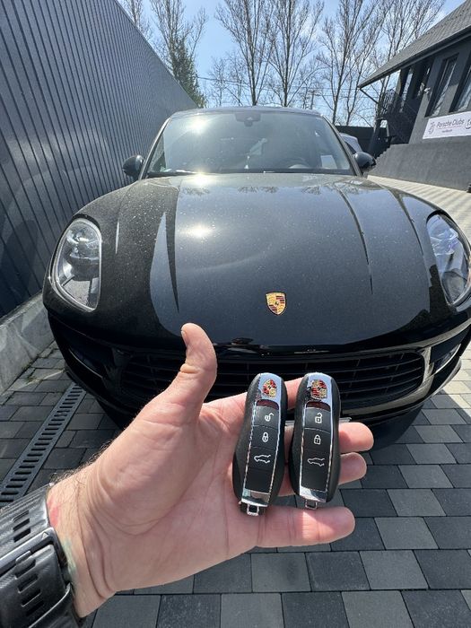 Автоключі Porsche Cayenne,Macan,Panamera Програмування