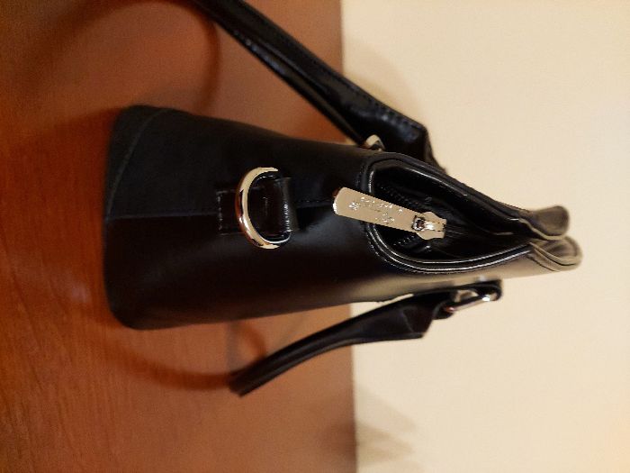 czarna torebka karen