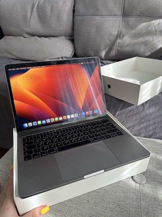 MacBook Pro 13 - по СУПЕР ціні!