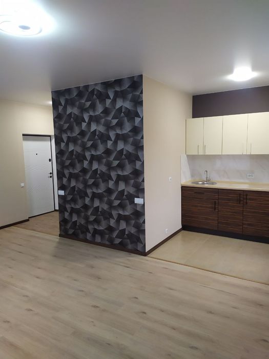 Продам 1 кімнатну квартиру з ремонтом.  Воскресенка.  Райдужний. Київ.