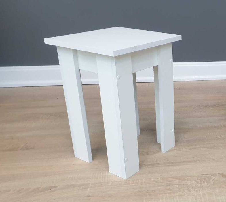 "Табурет" для обіднього столу, табурети у вітальню.Меблі для дому.