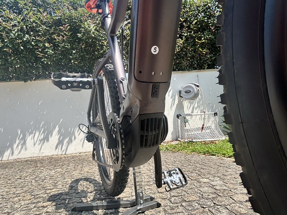 KTM Macina Race 592 em estado irrepreensível