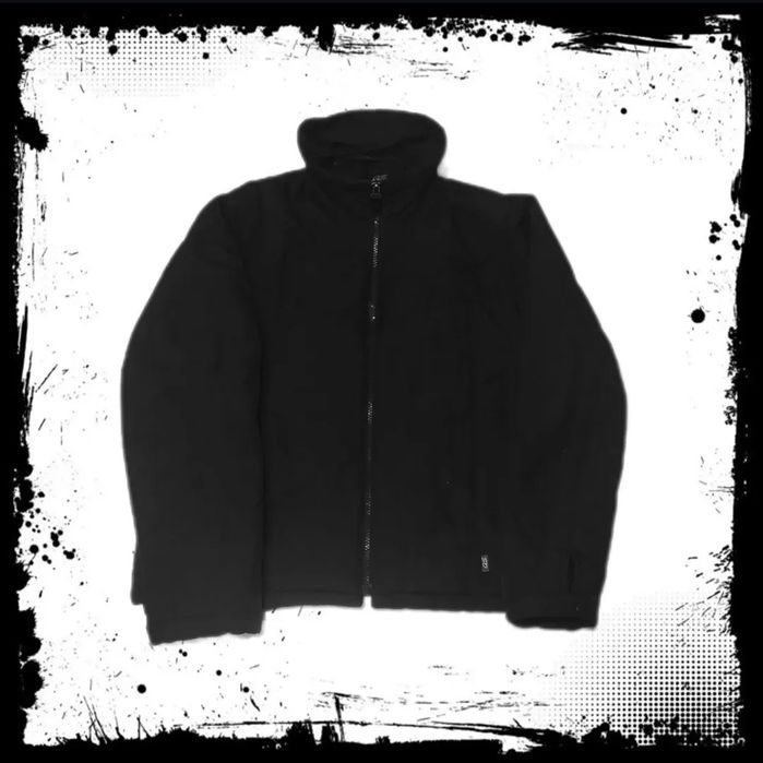 Теплая куртка черная