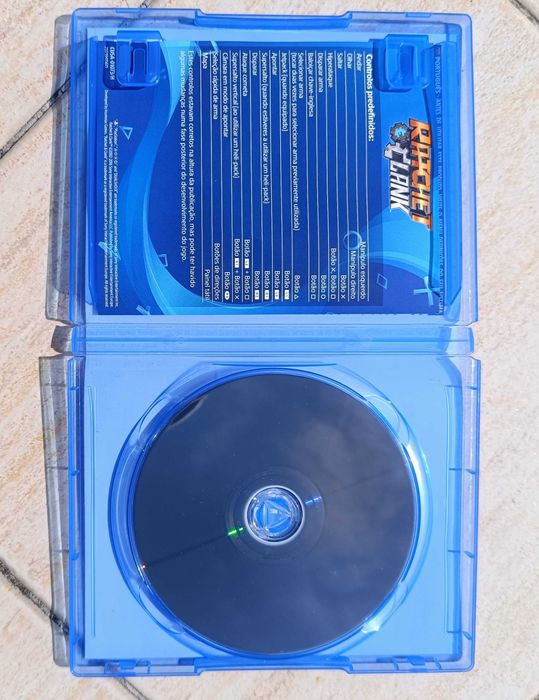 Jogos PS4 Originais (GTA V / Ratchet & Clank)