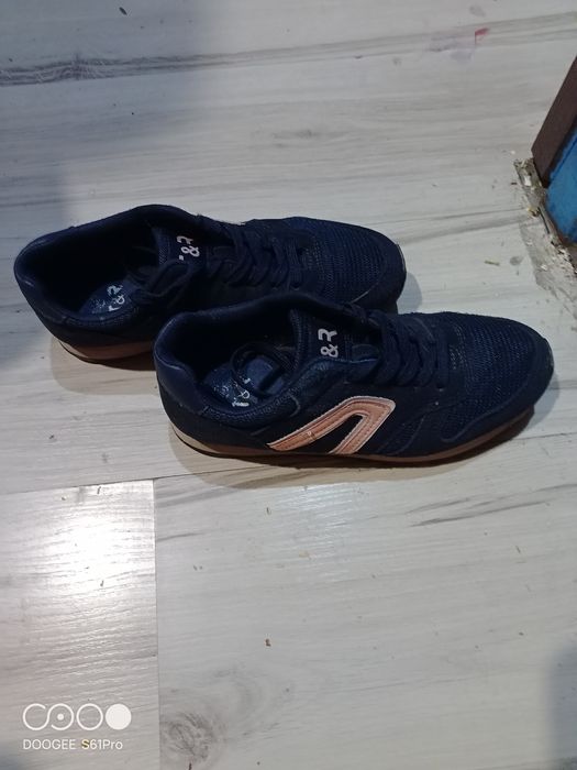 Buty sneakersy 38