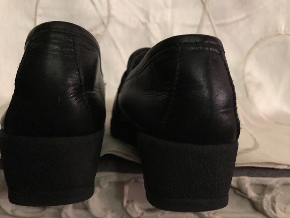 Pantofle skórzane  r 37,5-38