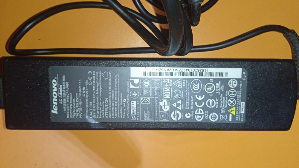 Блок питания lenovo