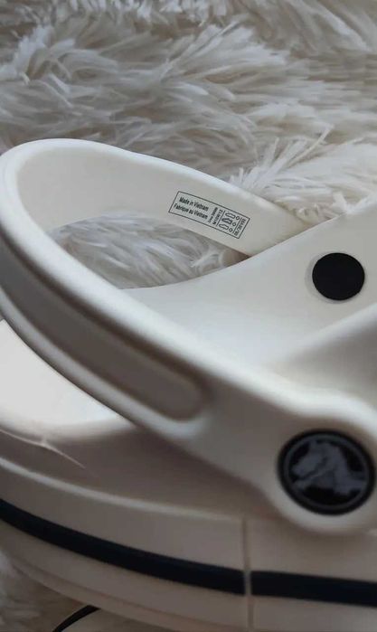 Crocs Bayaband Clog White – стильні крокси для повсякденного носіння
