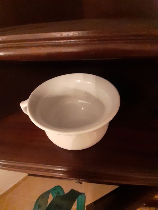 Penico em cerâmica