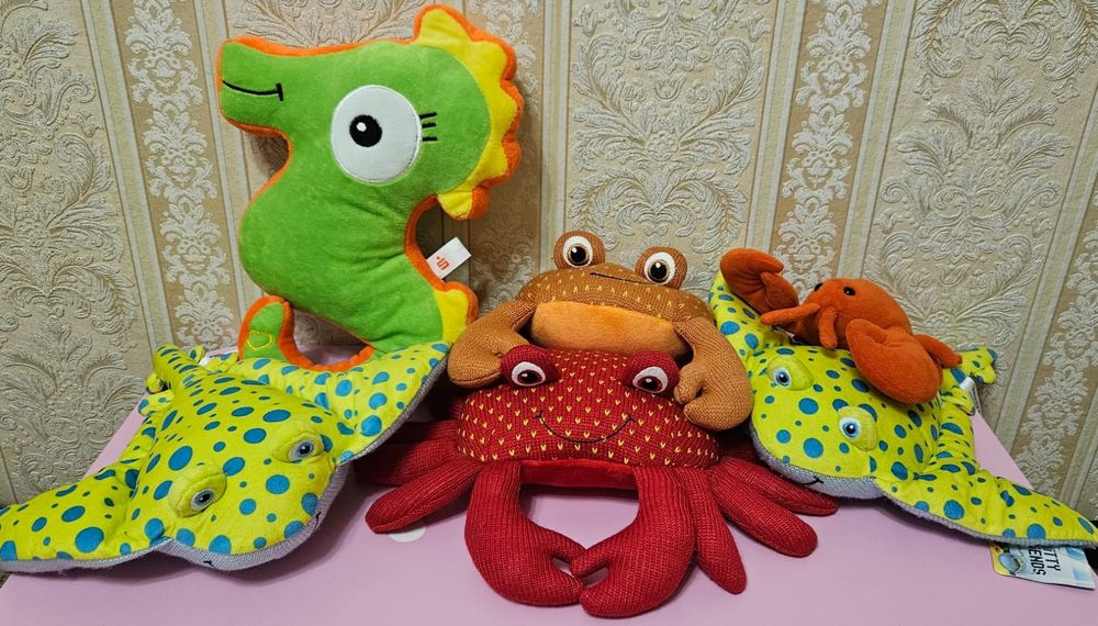 Краб,скат та коник