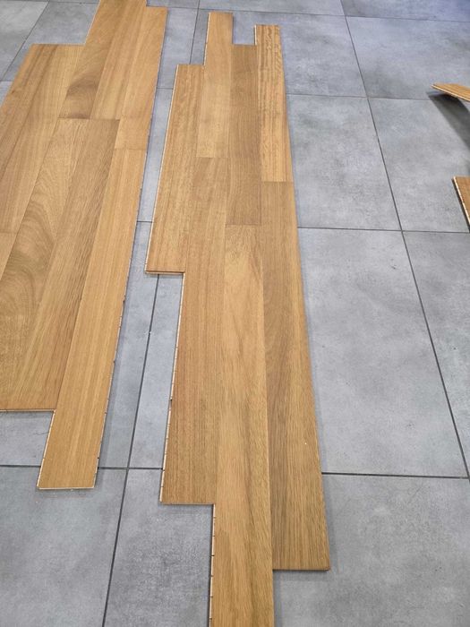 Iroko w najwyższej klasie 11×90×900 mm olejowana