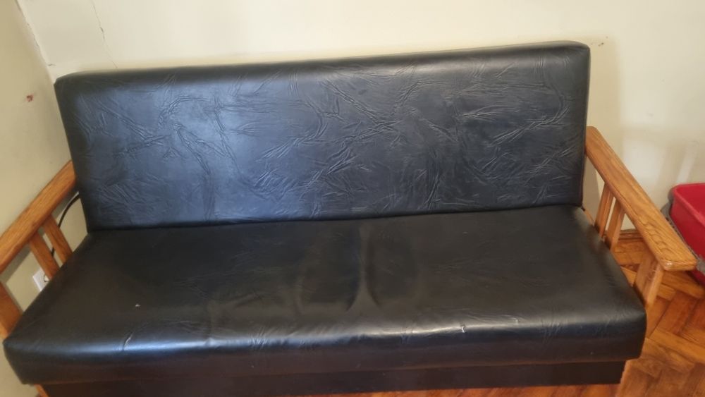 Sofá com 1.85m por 80cm