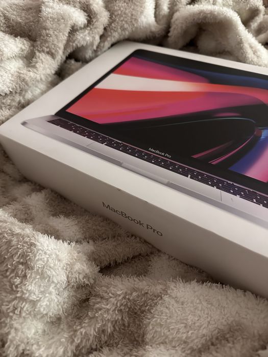 MacBook Pro 13-inch (2020, Intel) - wersja z Touch Barem