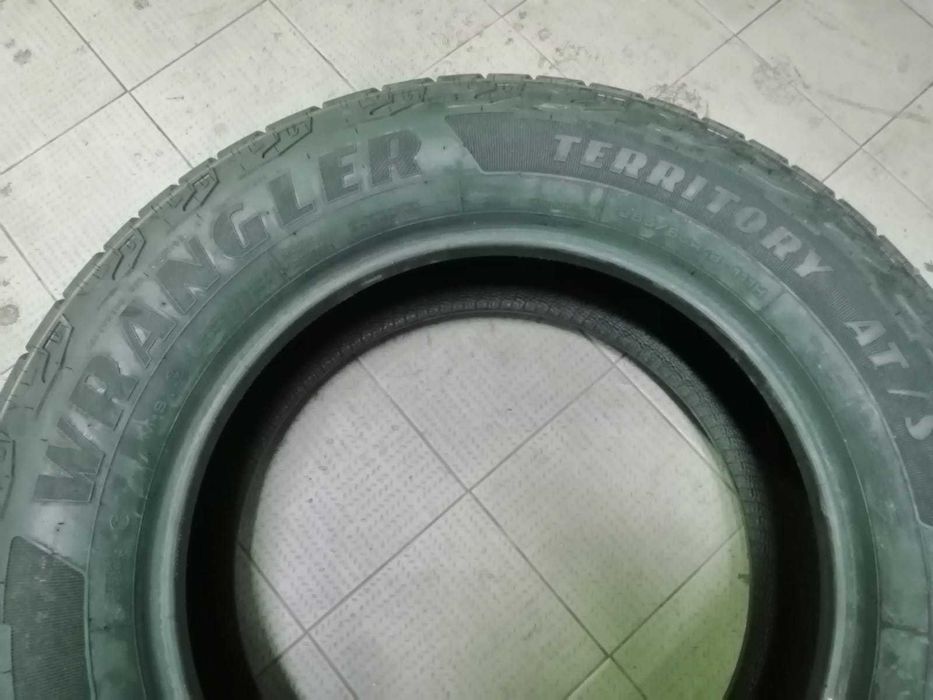 2 Pneus novos 255/65 R18 Amarok, Range Rover, Izuzu, Hilux