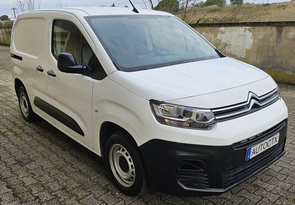 Citroën Berlingo cx automática 8 vel.