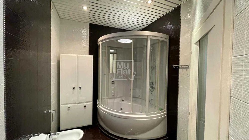 Продажа квартиры 121м² ЖК Парус ул Юрия Ильенко ЦЕНТР элитный ремонт