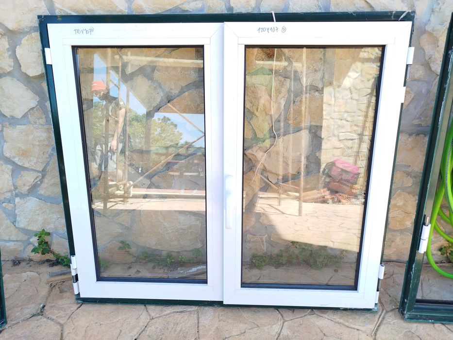 Janelas Aluminio - vidro duplo 120x107mm