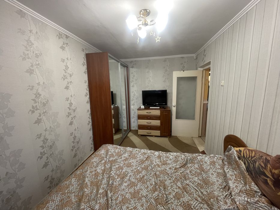 Сдам двухкомнатную киевку с ремонтом