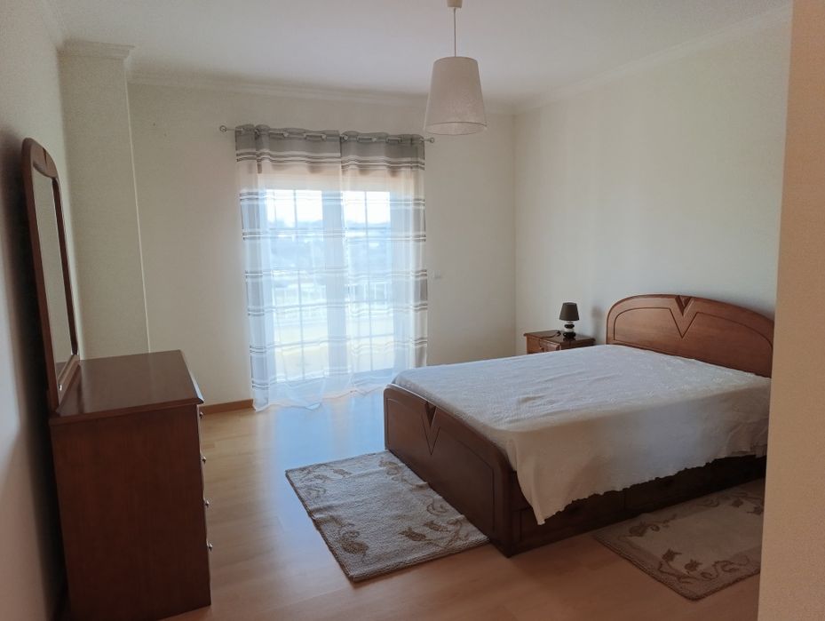 Moradia T4 com vista para o mar - Spacious 4-Bedroom House with Sea Views