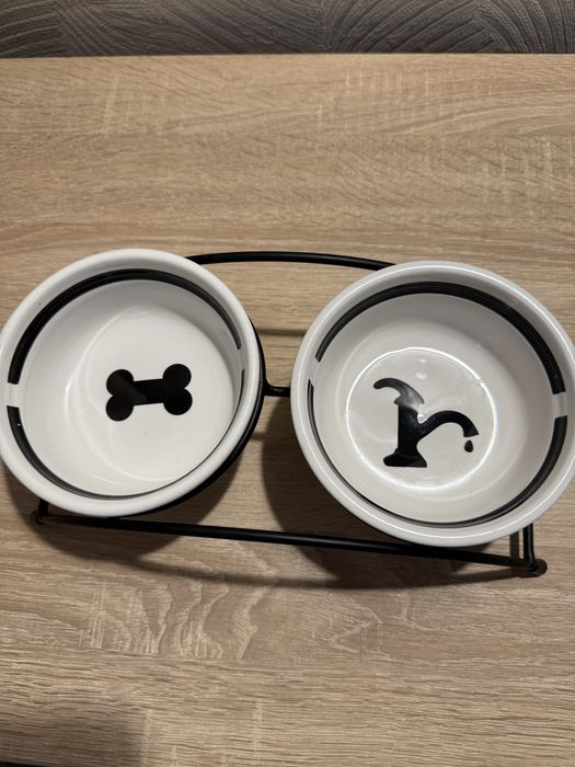 Керамічні миски на підставці Trixie