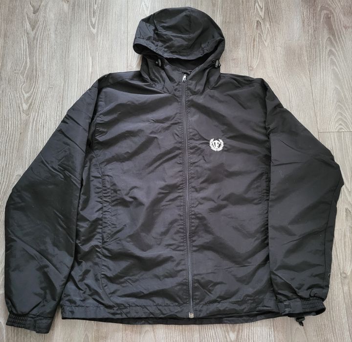 Ofensywa kurtka sportowa.