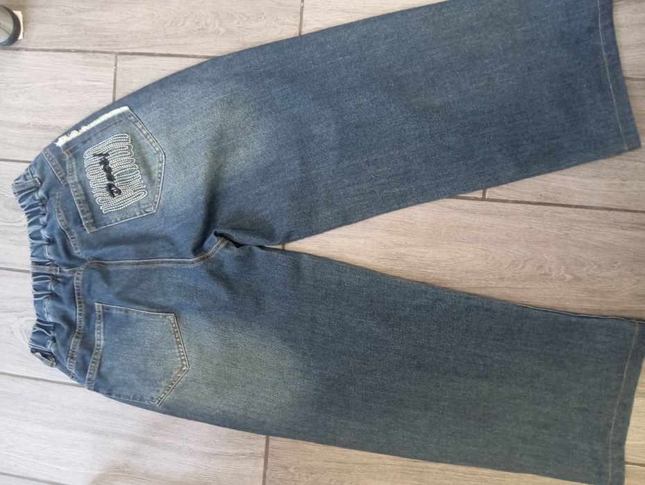 Широкі джинси для підлітка