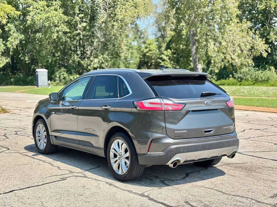 Ford Edge Titanium      2019