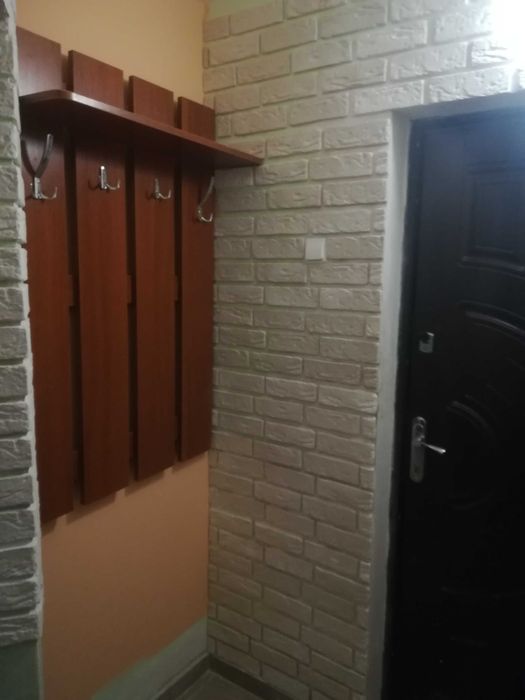 Укладання ґіпсової плиточки