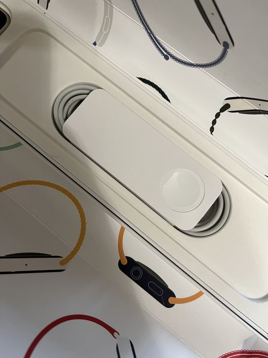 Apple watch 8 41  акум 100%