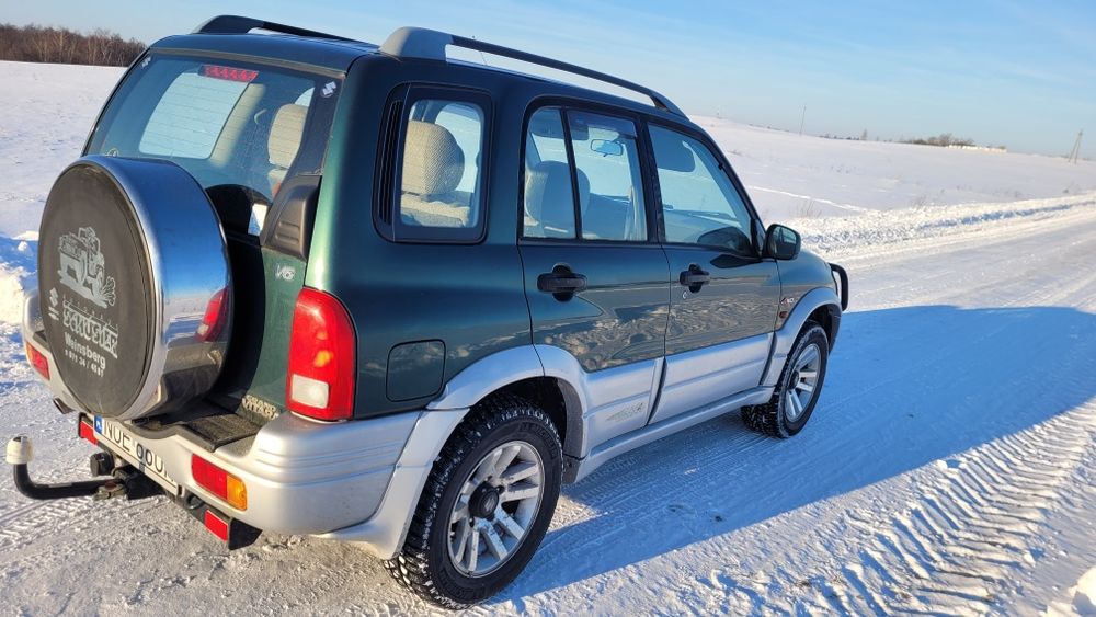 Suzuki Grand Vitara 2.5v6 manual