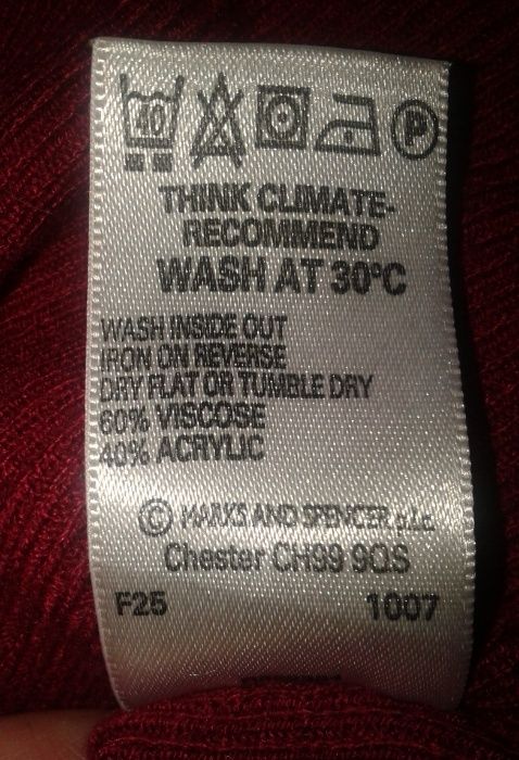 Piękny mięciutki sweterek -nietoperz:-) kolor czerwonego wina, rozm.12