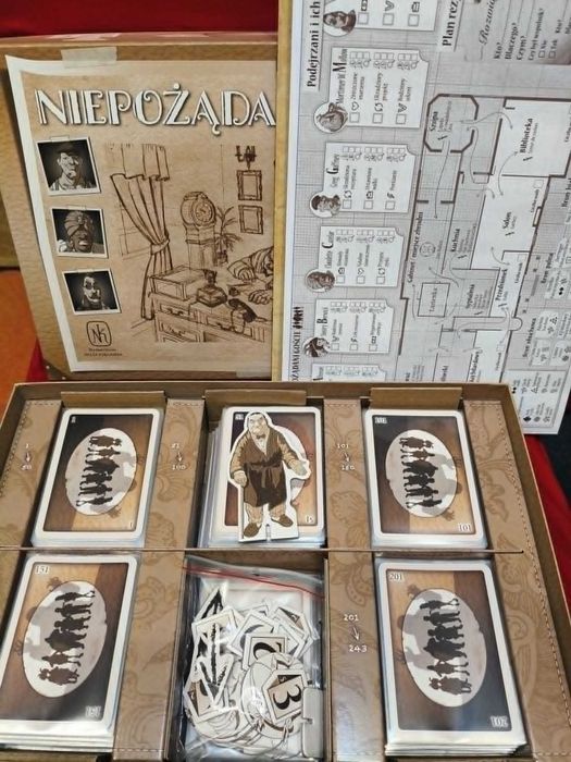Niepożądani goście - Karty w koszulkach