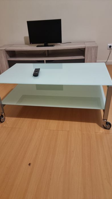 Mesa de sala em vidro