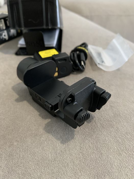 Lanterna tatica NOVO com 2000 Lumens
