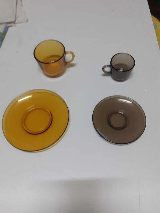 chávenas de chá e café
