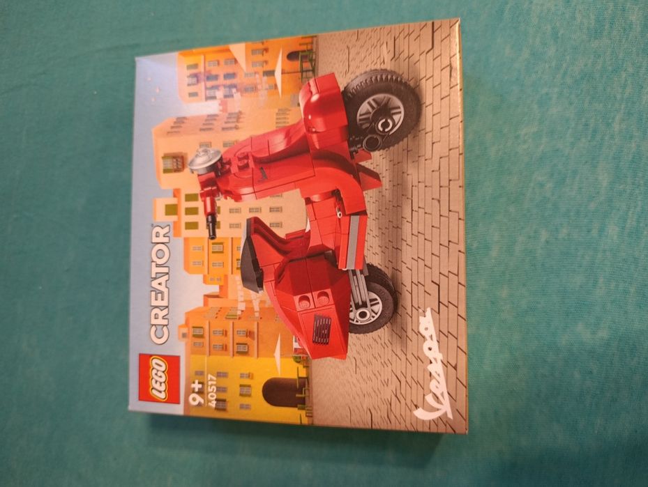 LEGO creator 40517 czerwona Vespa