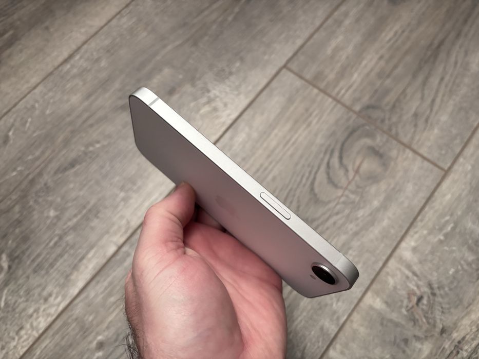 iPhone 16e 128gb White