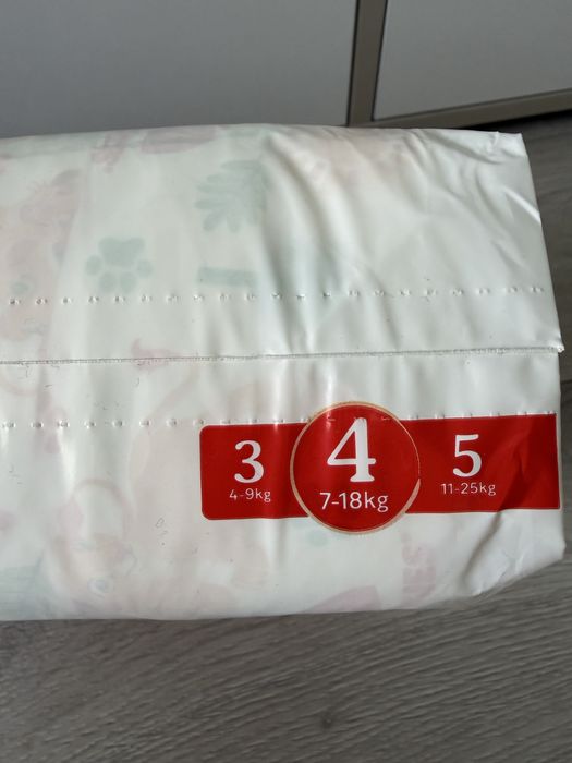 Памперси Huggies 4