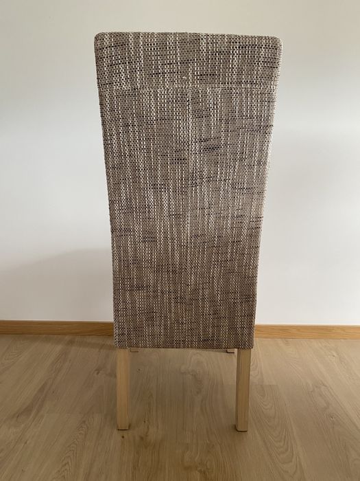 Mesa e cadeiras (6)