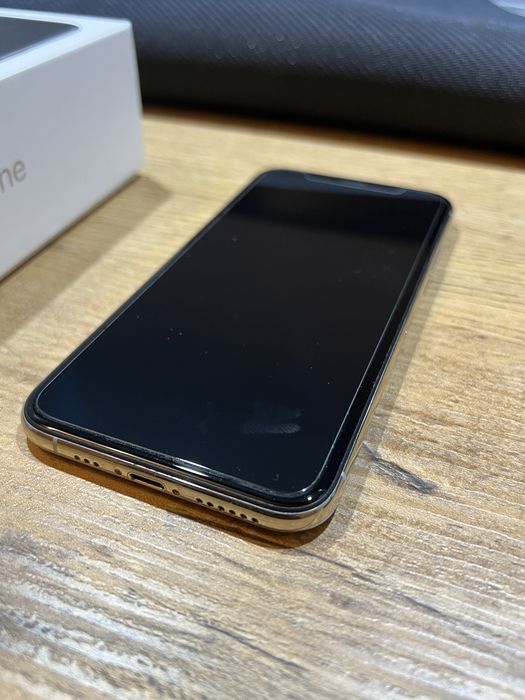 Iphone XS 256GB Biały + etui