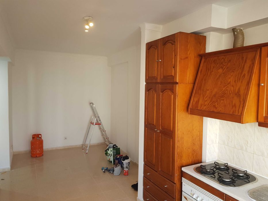 Apartamento t1 venteira junto ao metro