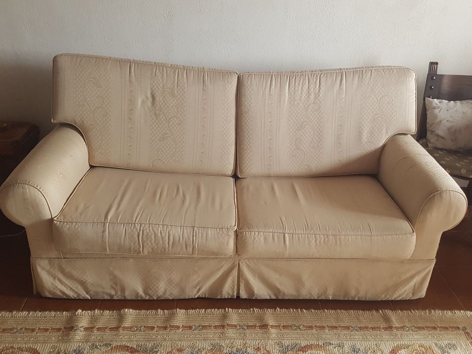 Sofá cama de 2 lugares, cor bege