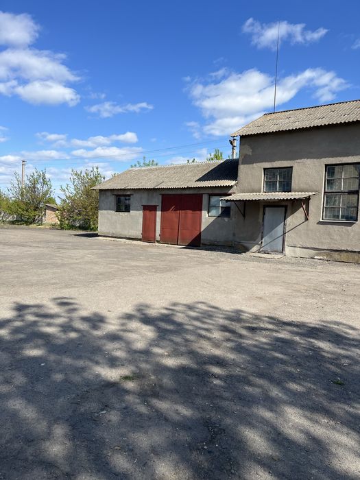 Продається :  Виробниче приміщення. Працюючий бізнес. Млин. Територія.