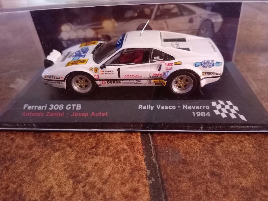 2 Miniaturas Carros Ferrari 308 GTB, Monte Carlo e Rally Vasco Navarro