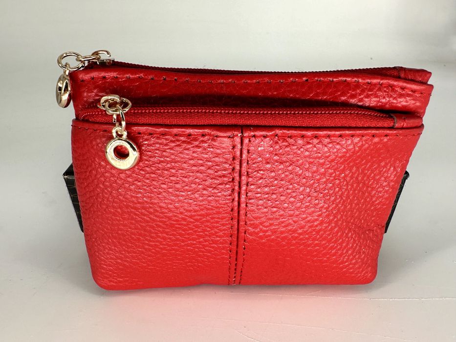 Nowy portfel skórzany czerwony