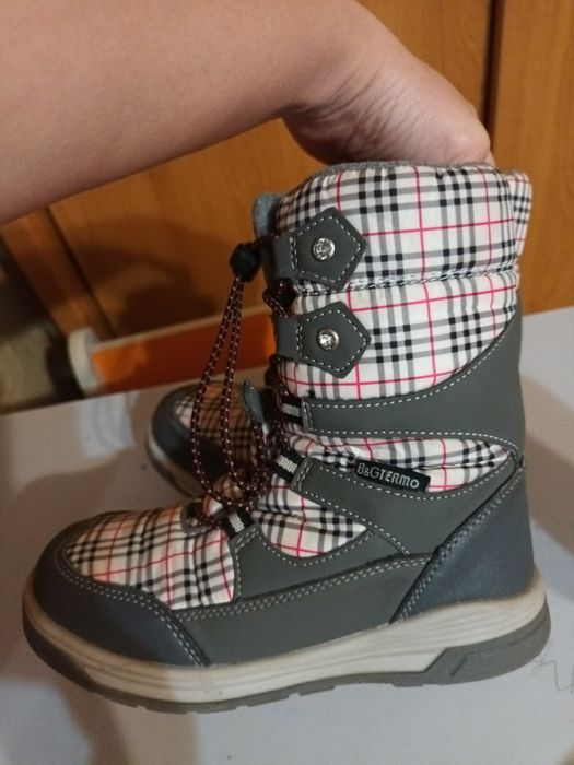 Продам зимние термо ботинки B&G 30р