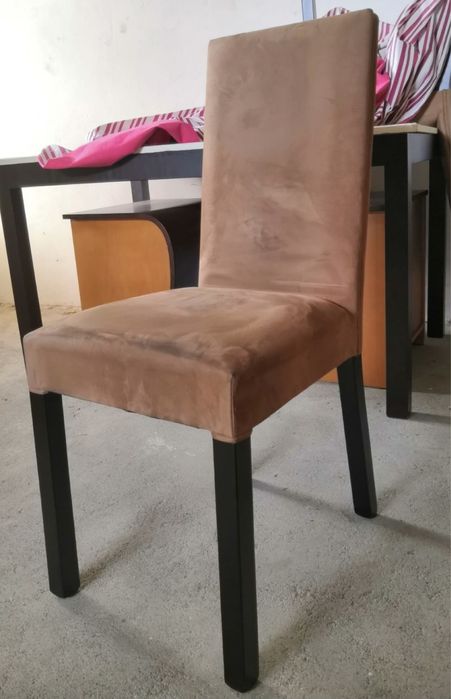 Solid Wood Dining Table and Chairs64551206889857122