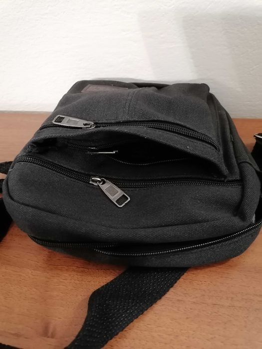 Saszetka czarna nowa materiałowa canvas