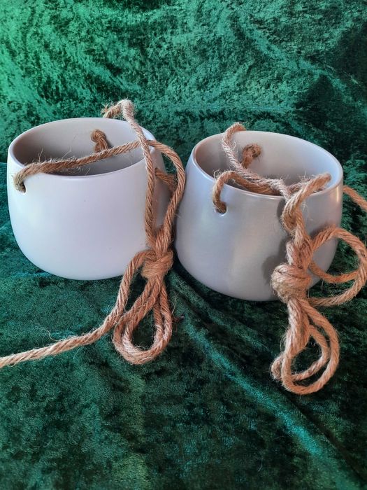 Doniczki ceramiczne wiszące na sznurkach etno boho