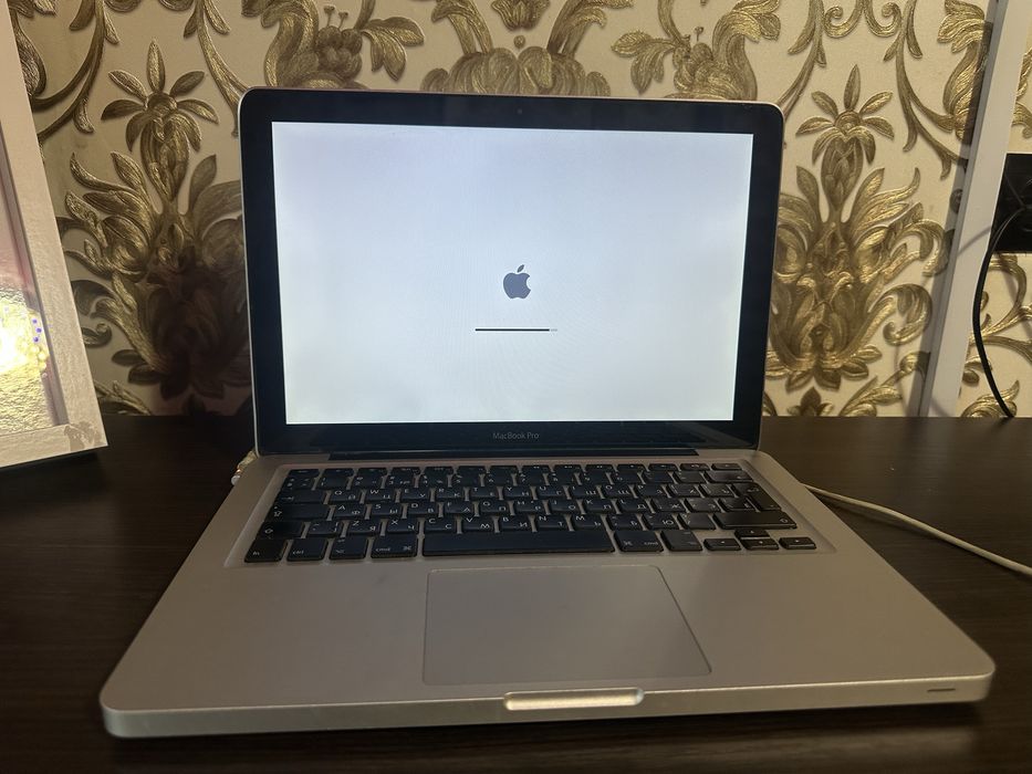 Продам MacBook Pro 13 (Late 2011) | 16GB RAM | SSD 240GB | Catalina